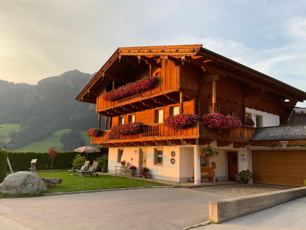 Anna'S Appartement Alpbach Bagian luar foto